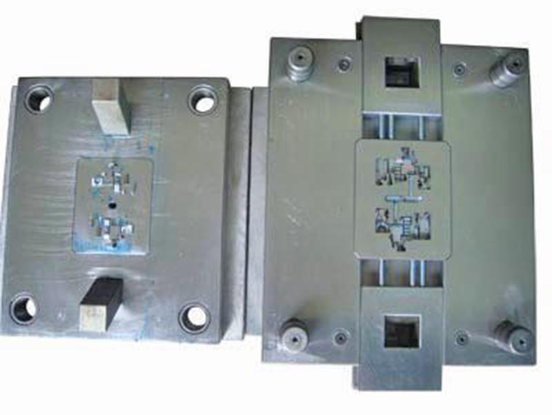 莫力达瓦达精密塑料模-01